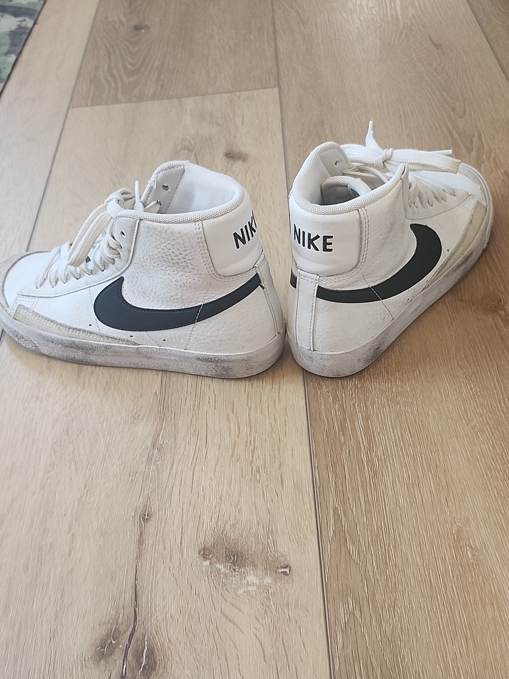 Nike Blazer Mid '77 Vintage White with Black Swoosh, 3.5Y - Picture 4 of 7